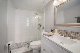 Picture of 2424 W Tampa Bay Boulevard Unit L102, Tampa, FL 33607