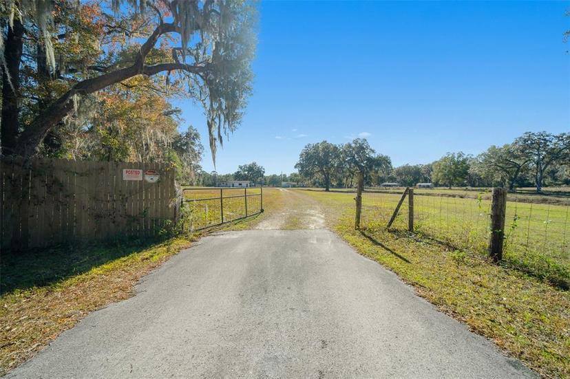 Picture of 4248 NE 175Th Street Road, Citra FL 32113