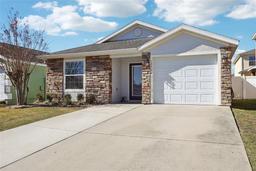 Picture of 12306 NE 48Th Way, Oxford, FL 34484