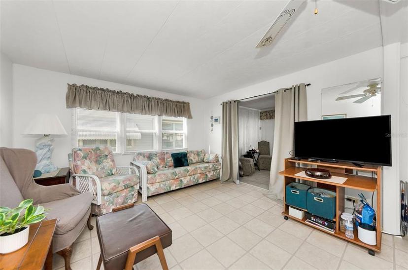 Picture of 18675 Us Highway 19 N Unit 364, Clearwater FL 33764