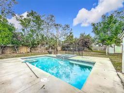 Picture of 70 Horton Circle, Sarasota, FL 34232