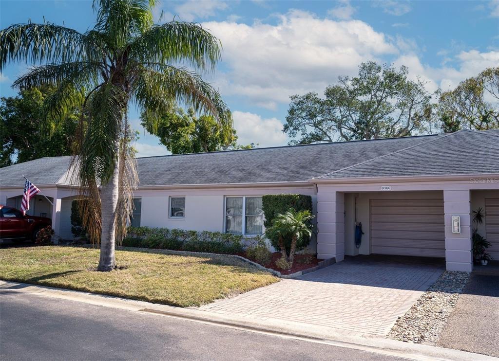 Picture of 8360 Candlewood Road, Seminole, FL 33777