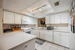 Picture of 958 Sunridge Drive Unit H3, Sarasota, FL 34234