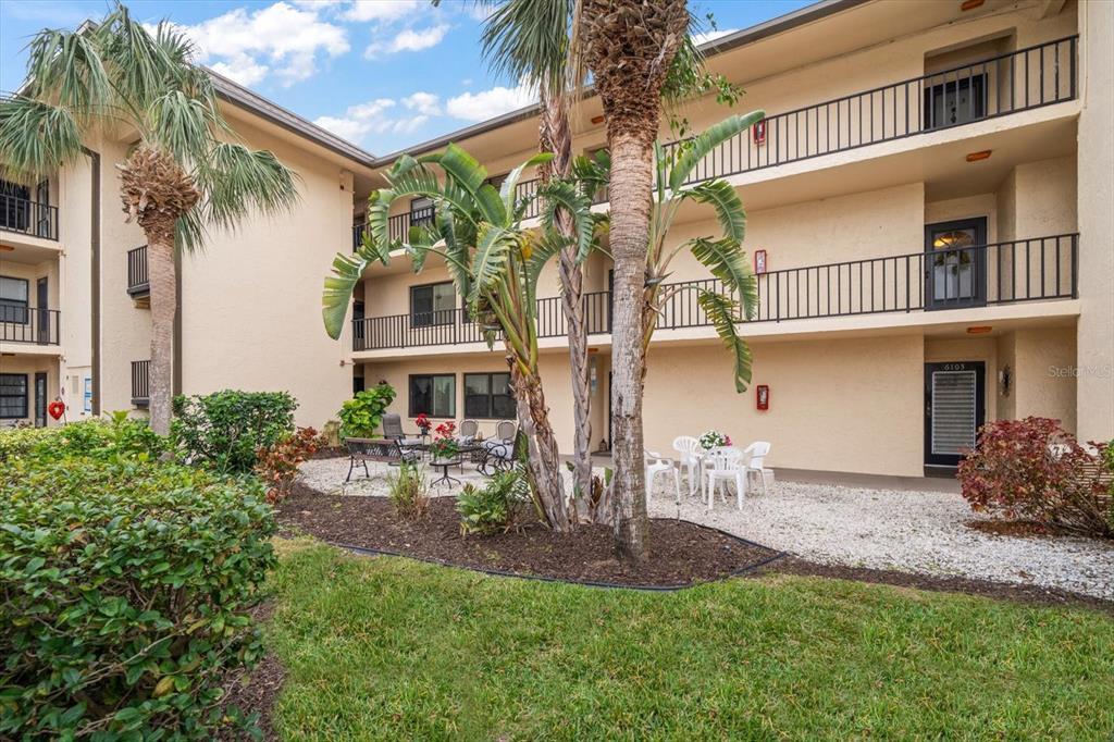 Picture of 12300 Vonn Road Unit 6101, Largo, FL 33774