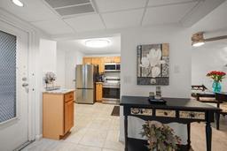 Picture of 12300 Vonn Road Unit 6101, Largo, FL 33774