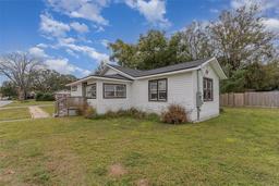 Picture of 100 Cordova Road, Auburndale, FL 33823