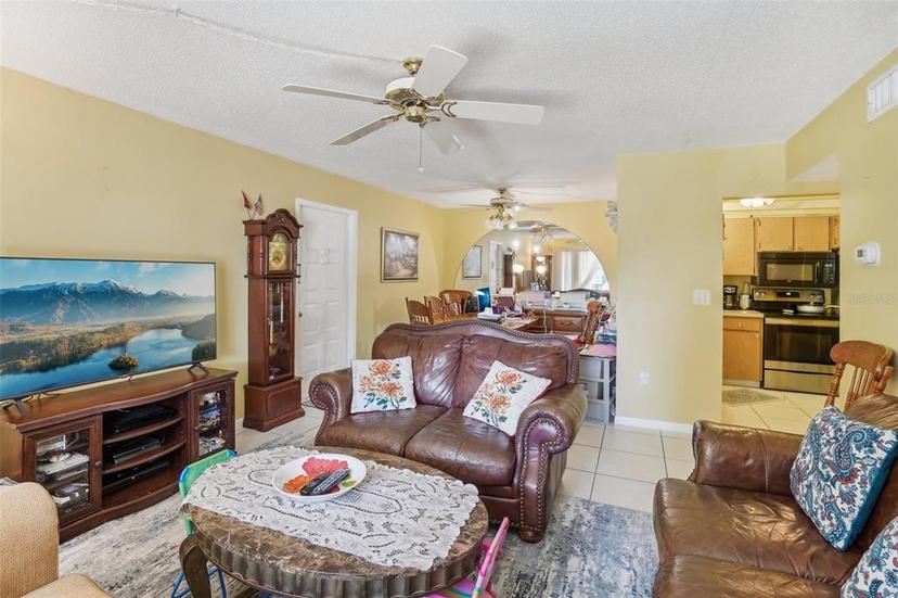 Picture of 1344 Pine Ridge Circle E Unit D2, Tarpon Springs FL 34688