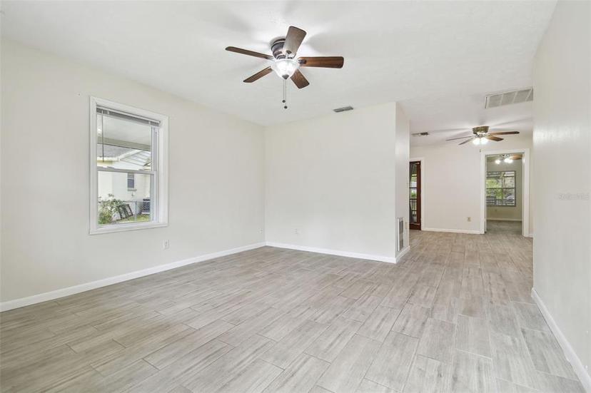 Picture of 9415 Forest Hills Drive, Tampa FL 33612