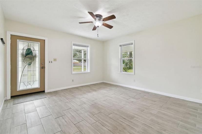 Picture of 9415 Forest Hills Drive, Tampa FL 33612