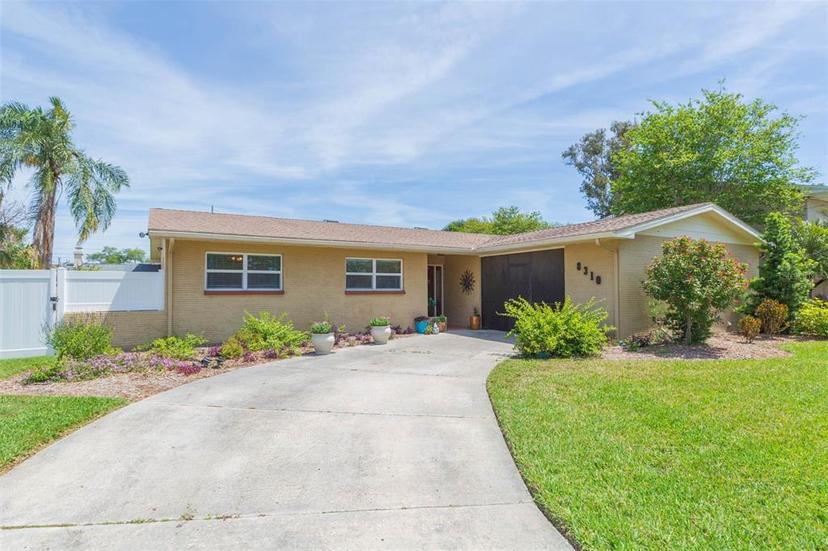 Picture of 8310 Archwood Circle, Tampa FL 33615