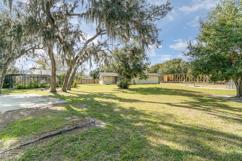 Picture of 16036 3Rd Street, Umatilla FL 32784