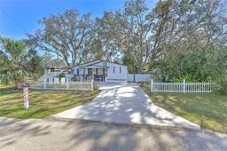 Picture of 11121 Roberts Lane, Riverview, FL 33578