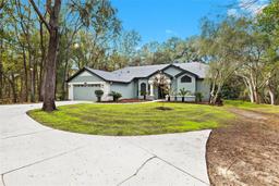 Picture of 4540 Oakfield Circle, Dade City, FL 33523