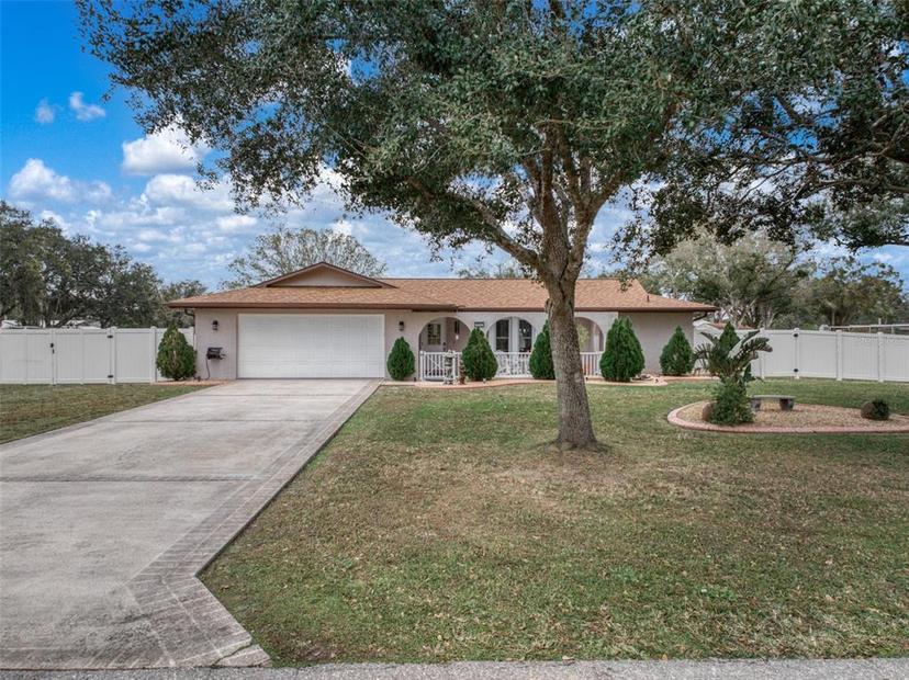 Picture of 7517 Honeysuckle Drive, Sebring FL 33876