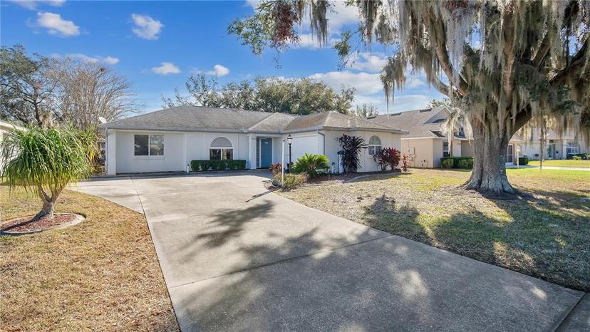 Picture of 33352 Fountain Lane, Leesburg FL 34788