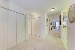 Picture of 1105 Gondola Park Drive Unit 1105, Venice, FL 34292