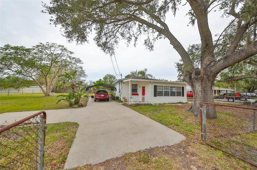 Picture of 723 Ornelda Street Sw, Ruskin FL 33570