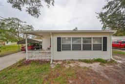 Picture of 723 Ornelda Street Sw, Ruskin, FL 33570