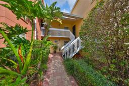 Picture of 2424 W Tampa Bay Boulevard Unit B201, Tampa, FL 33607