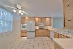 Picture of 131 Pinehurst Drive Unit 131, Bradenton, FL 34210