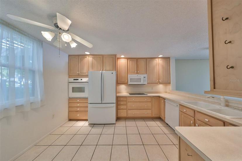 Picture of 131 Pinehurst Drive Unit 131, Bradenton FL 34210