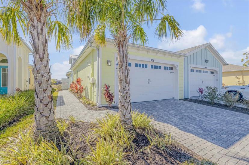 Picture of 906 Coral Reef Way, Daytona Beach FL 32124