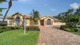 Picture of 256 Royal Oak Way, Venice, FL 34292