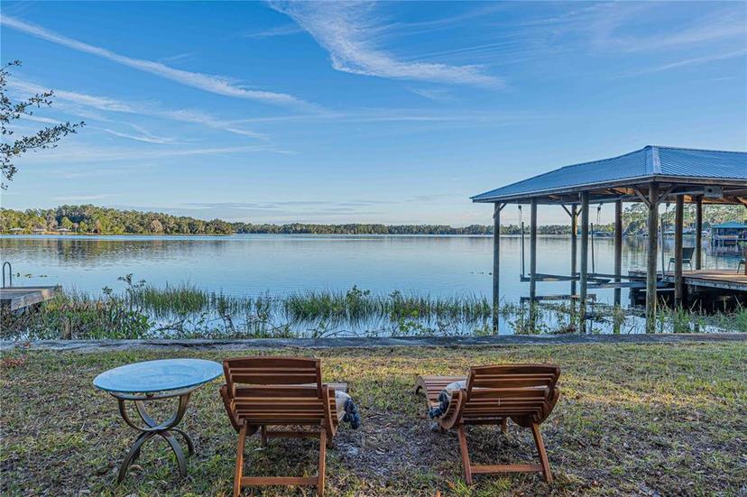 Picture of 311 Star Lake Drive, Hawthorne, FL 32640