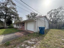 Picture of 990 Liskeard Avenue, Orange City, FL 32763