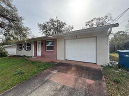 Picture of 990 Liskeard Avenue, Orange City, FL 32763