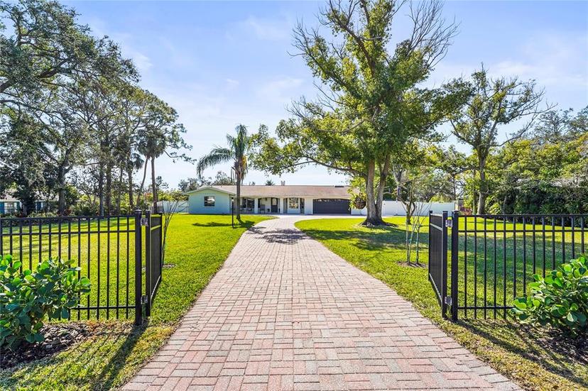 Picture of 504 68Th Avenue Drive W, Bradenton FL 34207