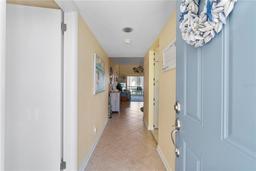 Picture of 755 Village Circle Unit 203, Venice, FL 34292