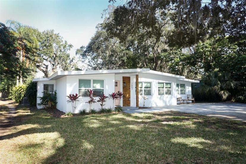 Picture of 7007 Seminole Drive, Belle Isle FL 32812