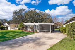 Picture of 5416 Parkway Drive, Belle Isle, FL 32809