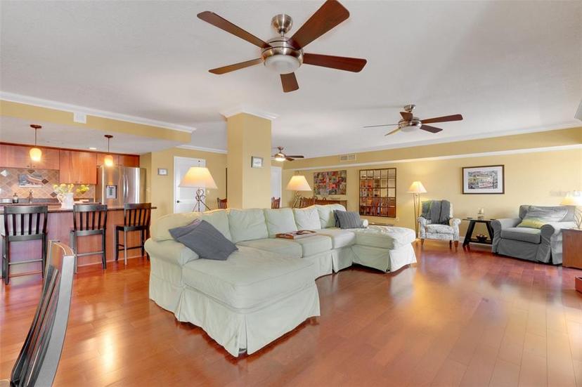 Picture of 800 S Gulfview Boulevard Unit 101, Clearwater Beach FL 33767