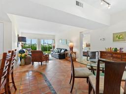 Picture of 3240 Gulf Of Mexico Drive Unit B104, Longboat Key, FL 34228