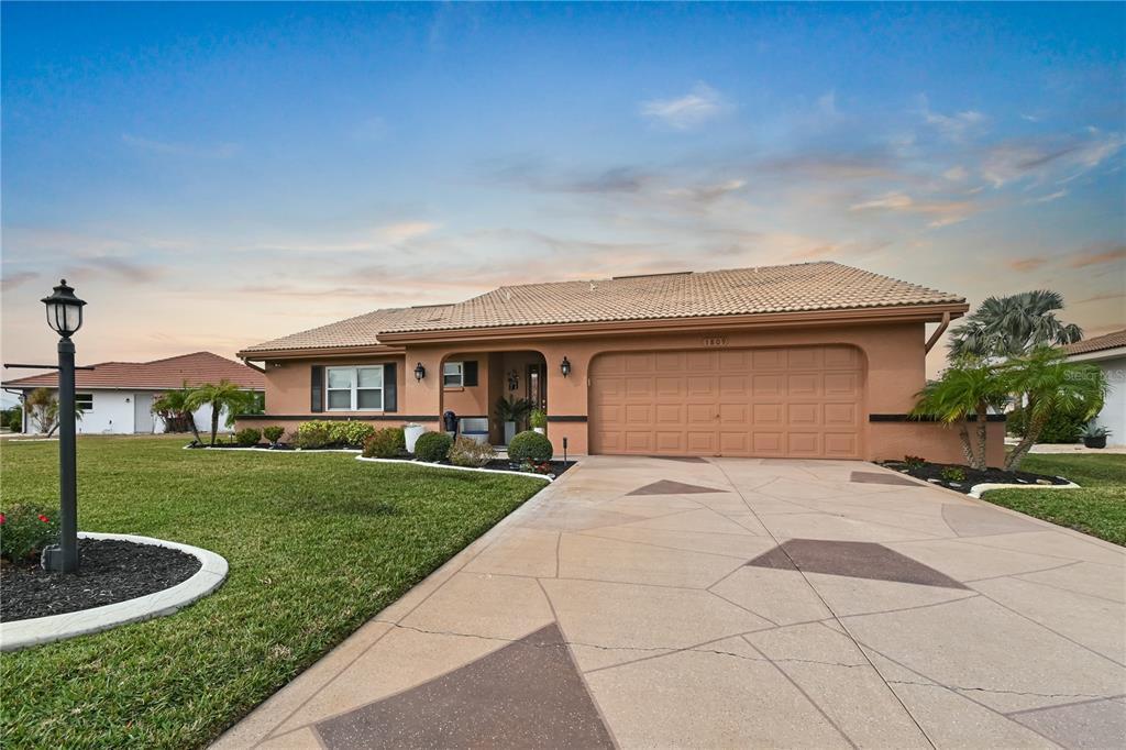 Picture of 1809 Wolf Laurel Drive, Sun City Center, FL 33573