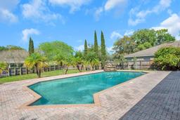 Picture of 1542 Mccrea Drive, Lutz, FL 33549