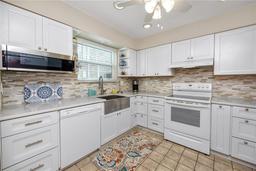 Picture of 3475 41St Terrace S Unit 215, St Petersburg, FL 33711