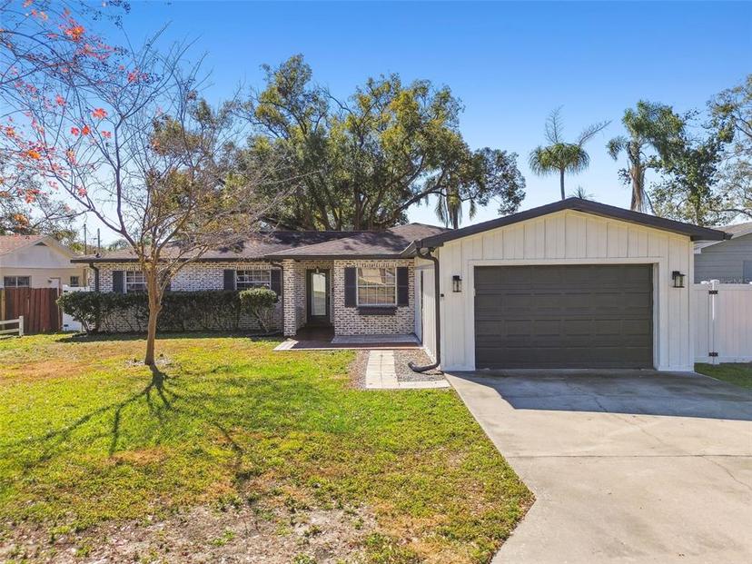 Picture of 2522 Krueger Lane, Tampa FL 33618