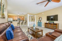 Picture of 5012 Shoreway Loop Unit 10207, Orlando, FL 32819