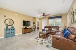 Picture of 5012 Shoreway Loop Unit 10207, Orlando, FL 32819