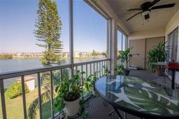 Picture of 3951 Lake Bayshore Drive Unit F408, Bradenton, FL 34205