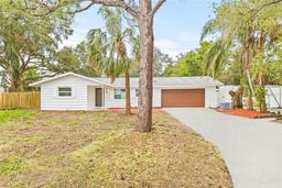 Picture of 2255 S Lagoon Circle, Clearwater, FL 33765