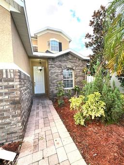 Picture of 14324 Fieldstone Lake Way, Orlando, FL 32824