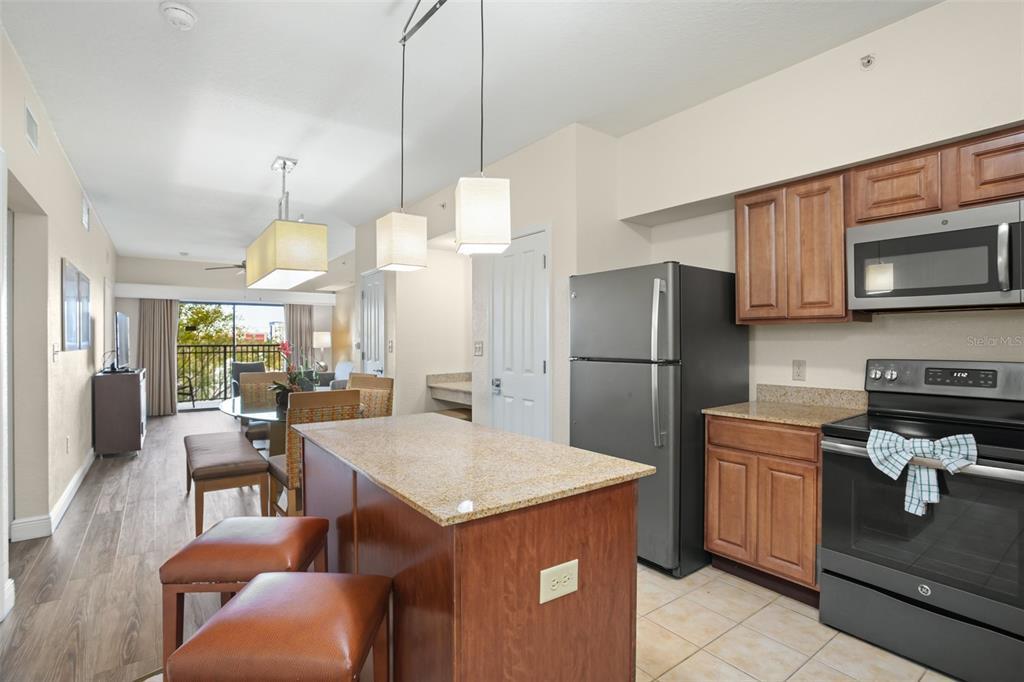 Picture of 12538 Floridays Resort Drive Unit 411, Orlando, FL 32821