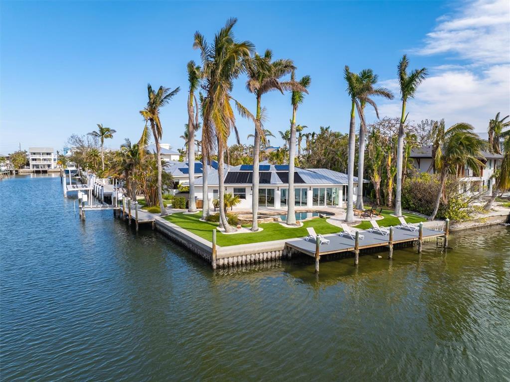 Picture of 512 Bayview Place, Anna Maria, FL 34216