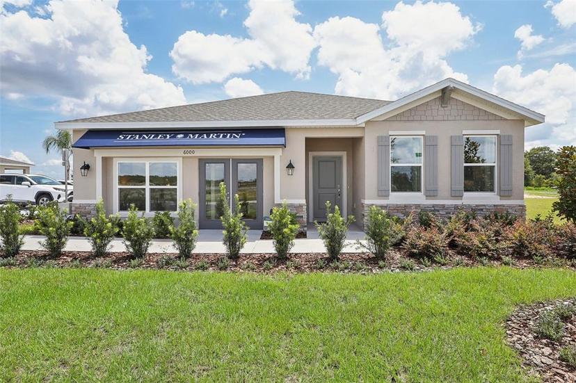 Picture of 1700 Blue Lagoon Circle, Mascotte FL 34753