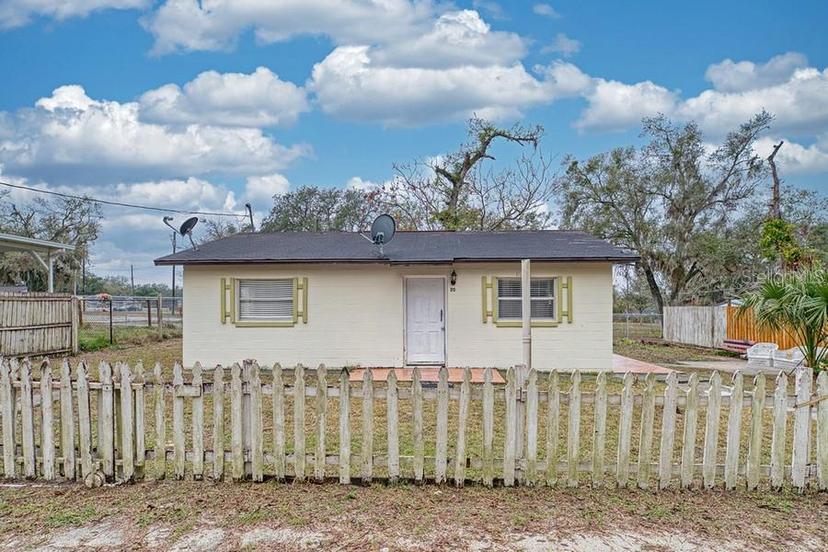 Picture of 20 Barry Avenue, Mascotte FL 34753