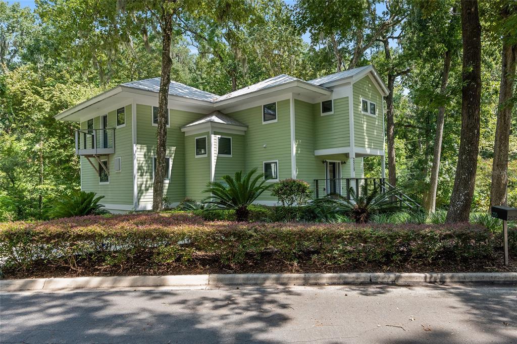 Picture of 2515 NW 18Th Way, Gainesville, FL 32605